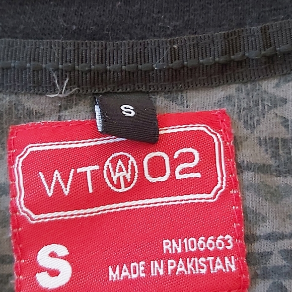 💝💝💝Shirts - Picture 4 of 5